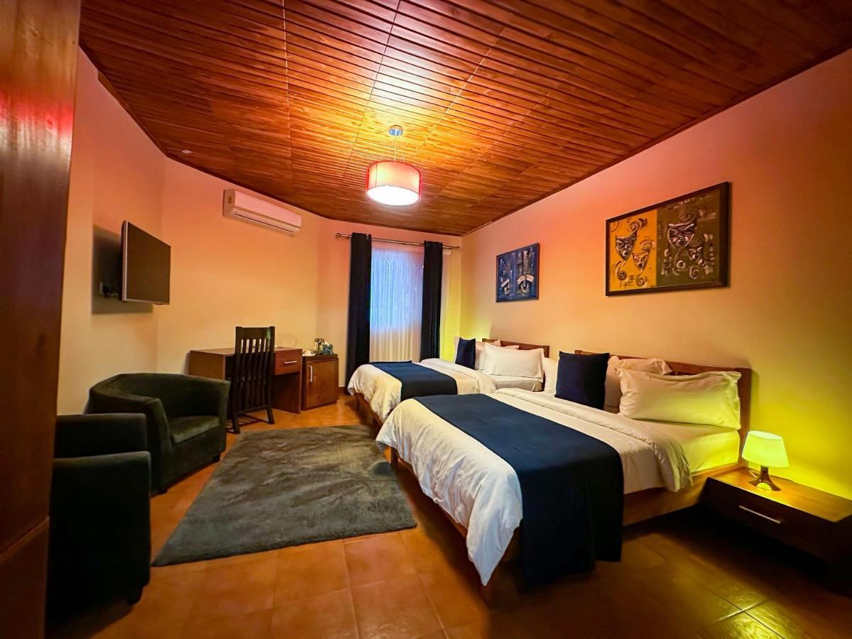 The Haven Boutique Hotel คูมาซี ภายนอก รูปภาพ