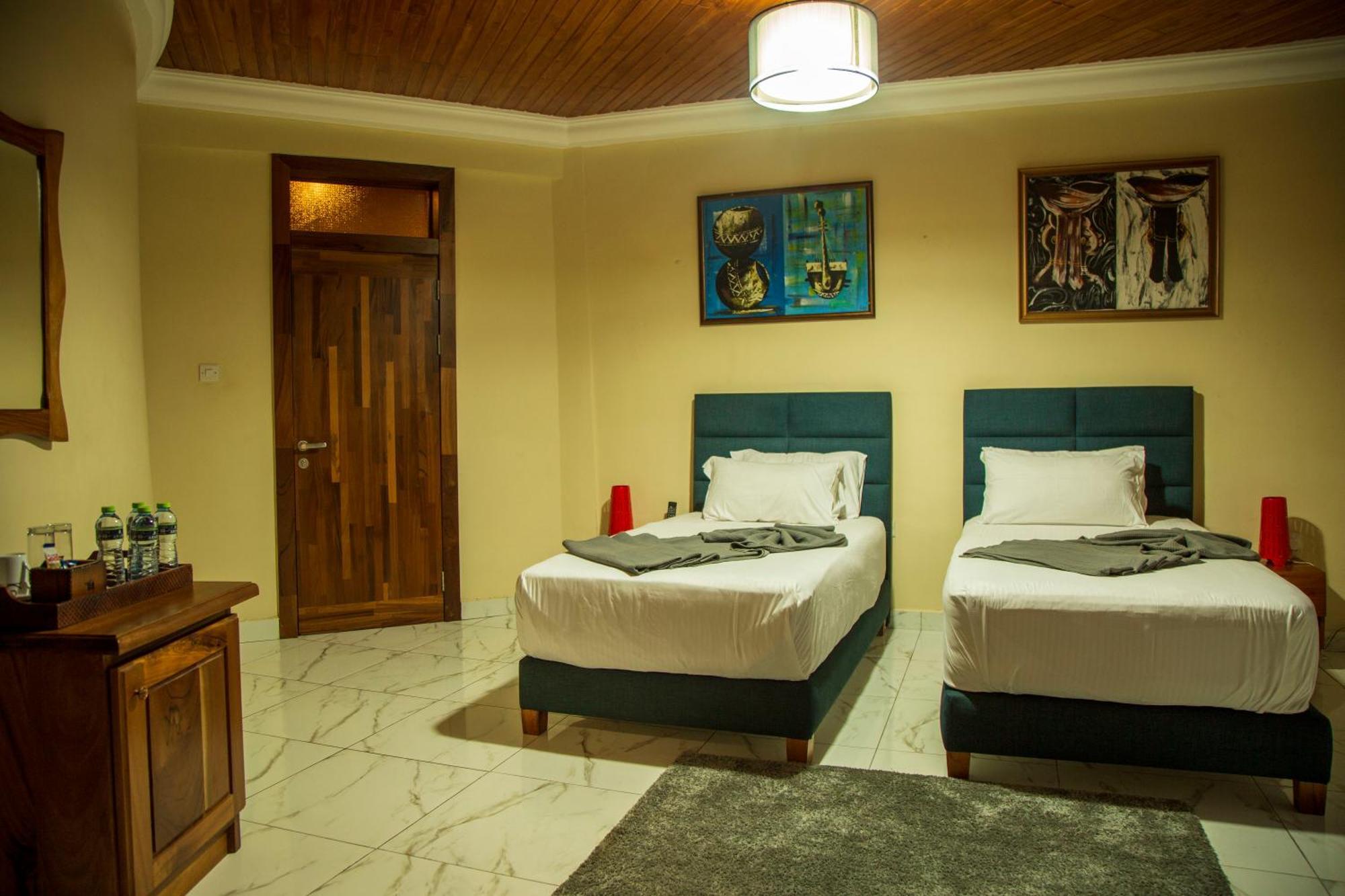 The Haven Boutique Hotel คูมาซี ภายนอก รูปภาพ
