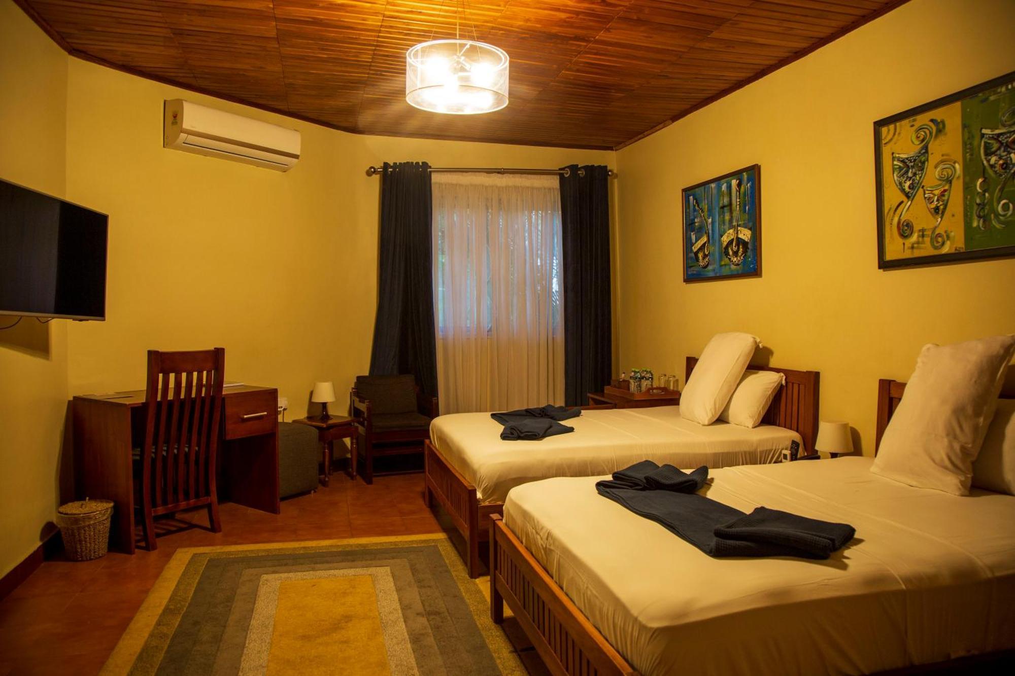 The Haven Boutique Hotel คูมาซี ภายนอก รูปภาพ