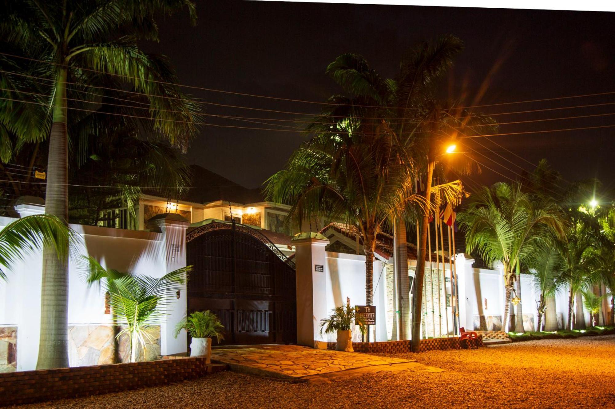 The Haven Boutique Hotel คูมาซี ภายนอก รูปภาพ