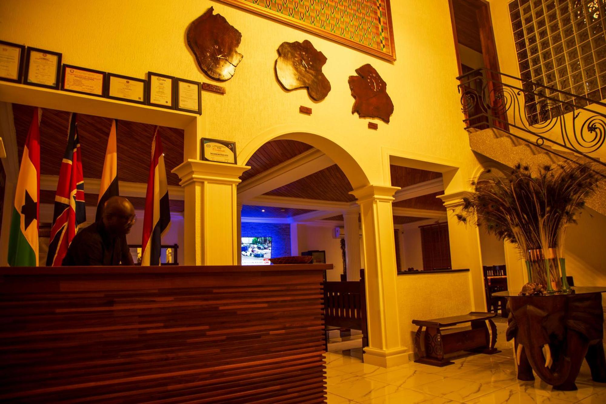 The Haven Boutique Hotel คูมาซี ภายนอก รูปภาพ