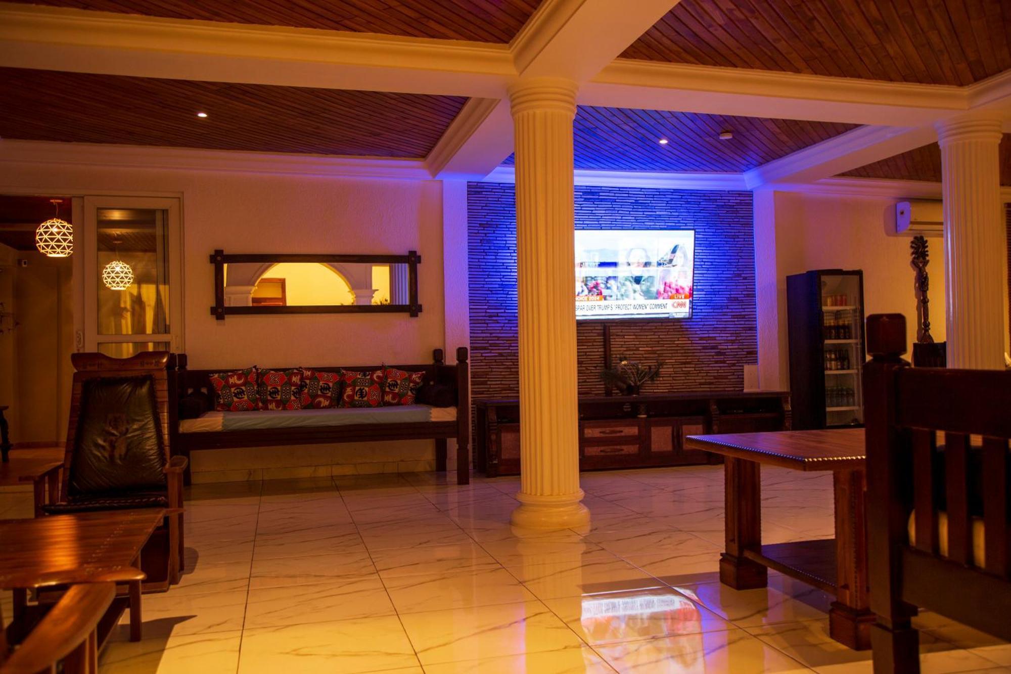 The Haven Boutique Hotel คูมาซี ภายนอก รูปภาพ